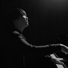  Mao Fujita, Klavier