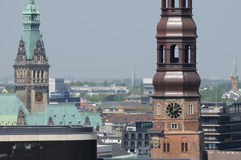 Kupferturm der St. Katharinenkirche in der Hamburger Altstadt