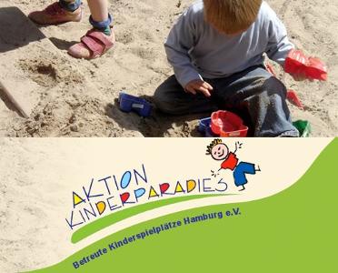 Aktion Kinderparadies e.V. - Logo und Kind in der Sandkiste