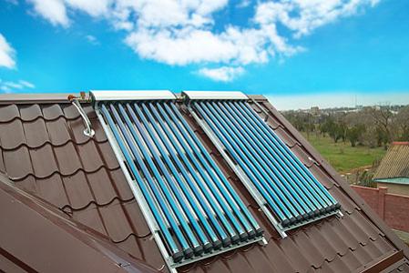 Lütge Haustechnik - Solaranlagen auf dem Dach