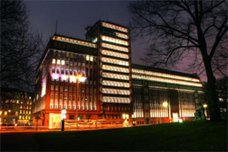 Ketterer Kunst GmbH - Brahms Kontor Gebäudeansicht bei Nacht