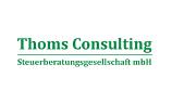 Firmenlogo mit grünem Schriftzug: Thoms Consulting Steuerberatungsgesellschaft mbH