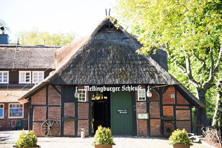 KLEINHUIS HOTEL & RESTAURANT MELLINGBURGER SCHLEUSE - Außenansicht