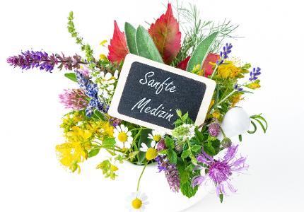 Tanja Jeken - Blumenstrauß mit Schild Sanfte Mediation