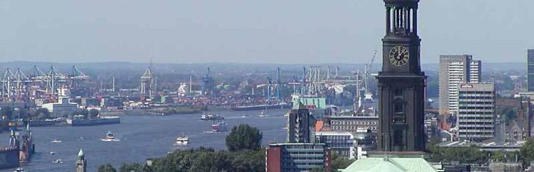 Blick über den Hafen von Hamburg