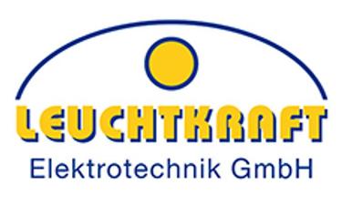 Leuchtkraft Elektrotechnik GmbH Logo, gelbe Schrift mit blauem Schatten und blauer Schrift