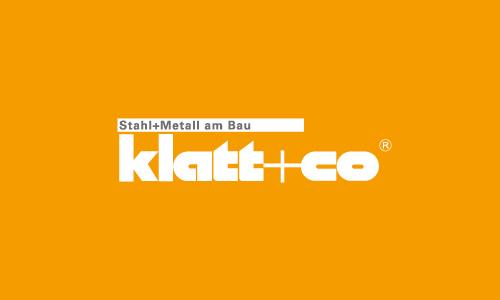 Stahl + Metall am Bau Klatt + Co. GmbH Logo, weiße Schrift auf orangefarbenem Untergrund