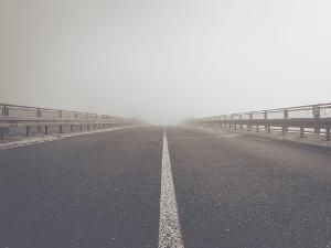 Nebel auf der Autobahn