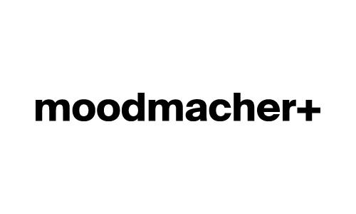 moodmacher+ Logo, schwarze Schrift auf weißem Untergrund