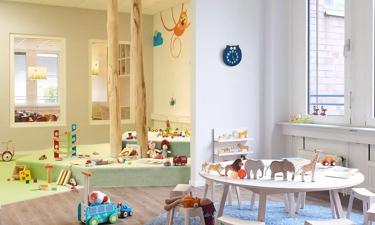 Ein heller Raum in der Kita kinderzimmer Dorotheenstraße zum spielen