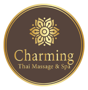 Charming Thai Massage & Spa Logo, ein runder brauner Kreis mit goldenem Rand und goldener Schrift