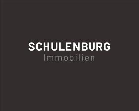 Schulenburg Immobilien GmbH Logo, brauner Hintergrund, Schulenburg in weiß und Immobilien in grau