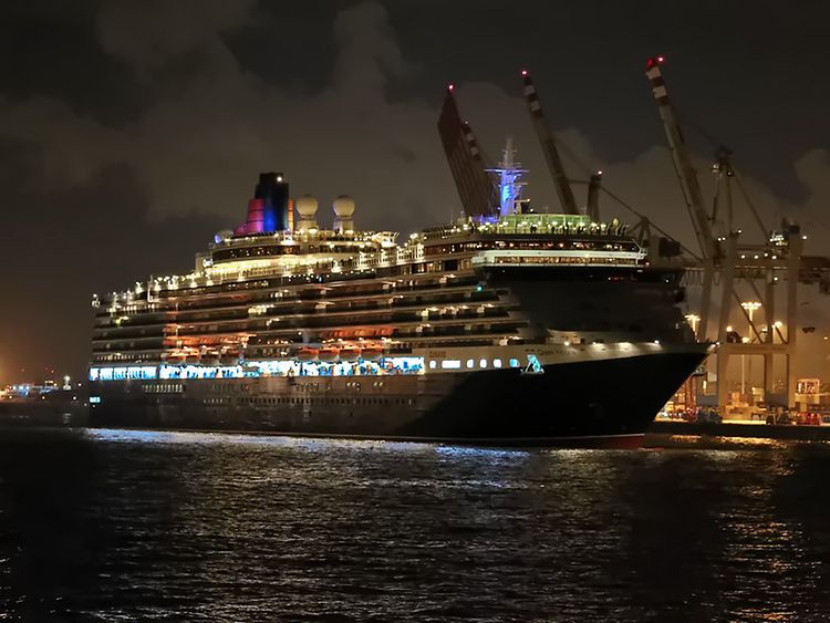  Die Queen Victoria war am 5. Januar 2018 zu Gast in Hamburg
