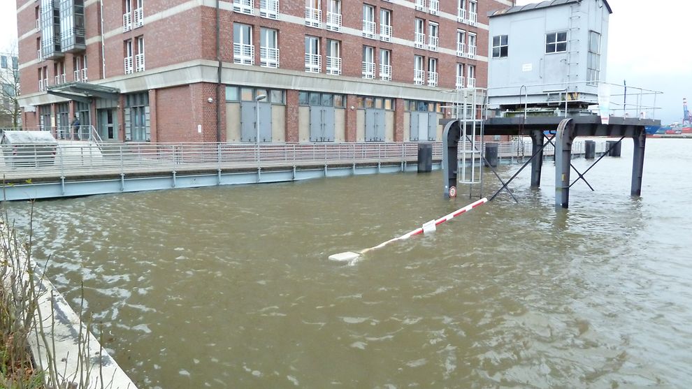 Elbehochwasser am 09.12.2011