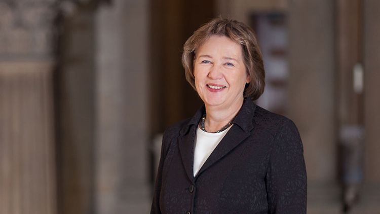  Elisabeth Kreth (Präsidentin des Sozialgerichts)