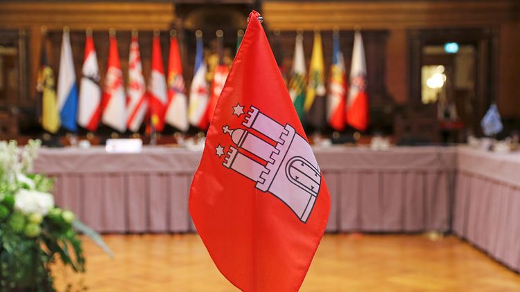  Flaggen Ministerpräsidentenkonferenz