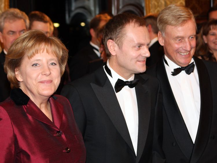  Ehrengäste Hamburgs (v.l.): Bundeskanzlerin Dr. Angela Merkel, Polens Ministerpräsident Donald Tusk und der Erste Bürgermeister Ole von Beust.