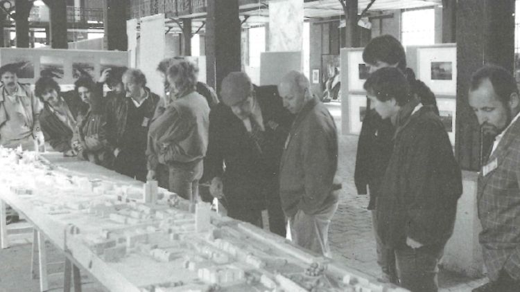  Bauforum 1985 | Perlenkette Bauforum in der Fischauktionshalle 