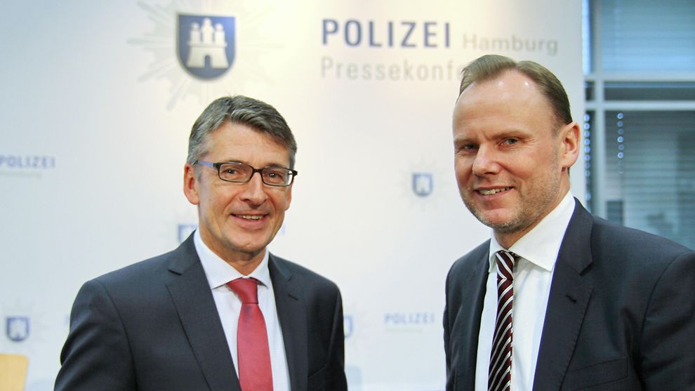 Innensenator Andy Grote (r.) und Polizeipräsident Ralf Martin Meyer