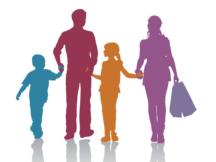  Eine Vektorgrafik bestehend aus einer vierköpfigen Familie mit Mutter, Vater, Tochter und Sohn. Alle halten sich an den Händen.