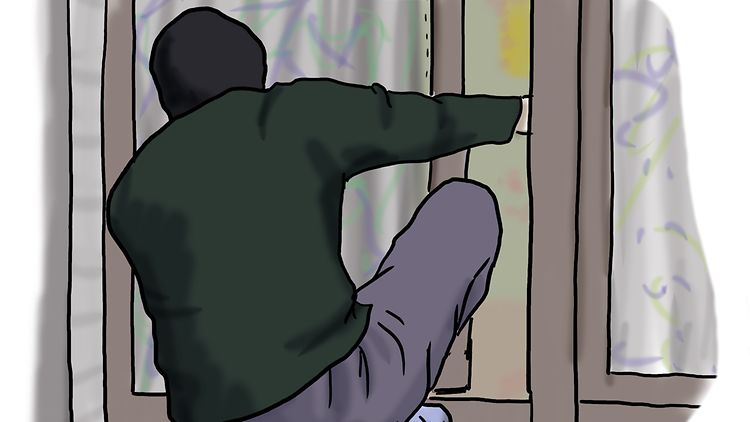  Ein Einbrecher steigt durch ein Fenster