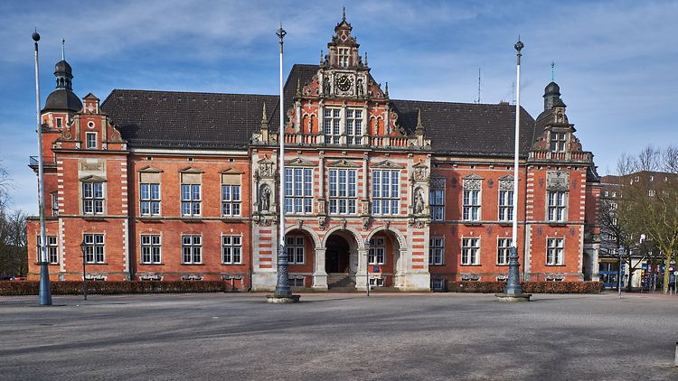  Titelbild Bezirksamt Harburg