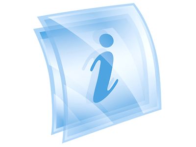  Informations-Icon blaues Quadrat auf weißem Hintergrund