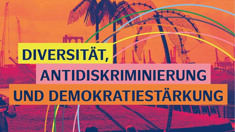 Broschüre Diversität, Antidiskriminierung und Demokratiestärkung zur Altonaer Vielfaltswochen 23. - 29.10.21