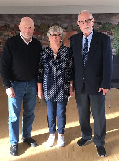 Abgebildet auf dem Foto von links nach rechts: Uwe Fricke, Ilse Blacha und Norbert Gabbert als Vorstandsmitglieder der neuen Seniorenvertretung in Wandsbek