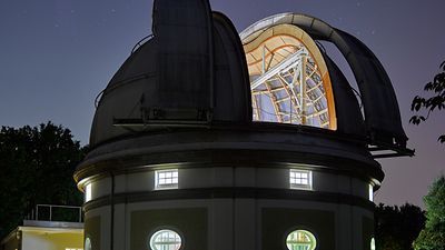  Hamburger Sternwarte bei Nacht