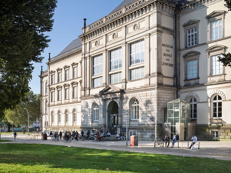  Außenansicht des Museums für Kunst und Gewerbe Hamburg   