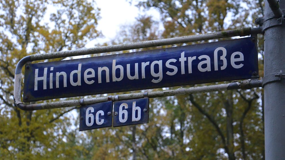  Straßenschild der Hindenburgstraße