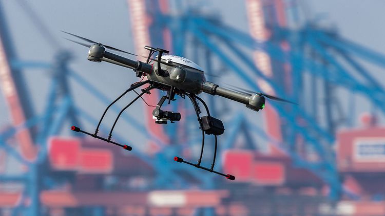  Drohne als Leitsystem für Drohnenverkehr 