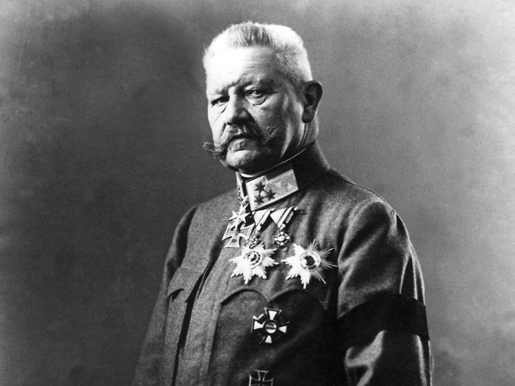  Ehrenbürger Paul von Beneckendorff und von Hindenburg.