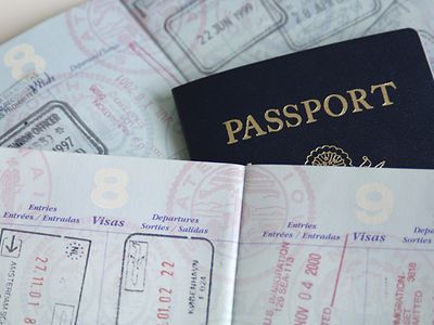  Ausweise und Visa