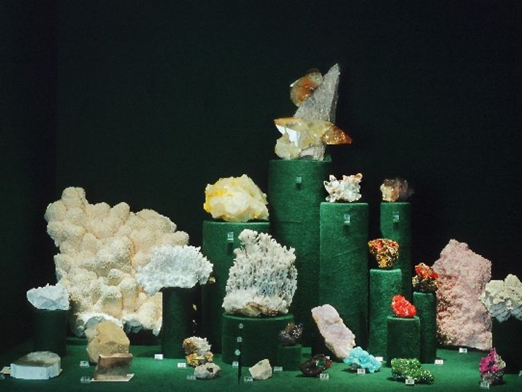  Museum der Natur Hamburg – Mineralogie Ausstellungsexponate