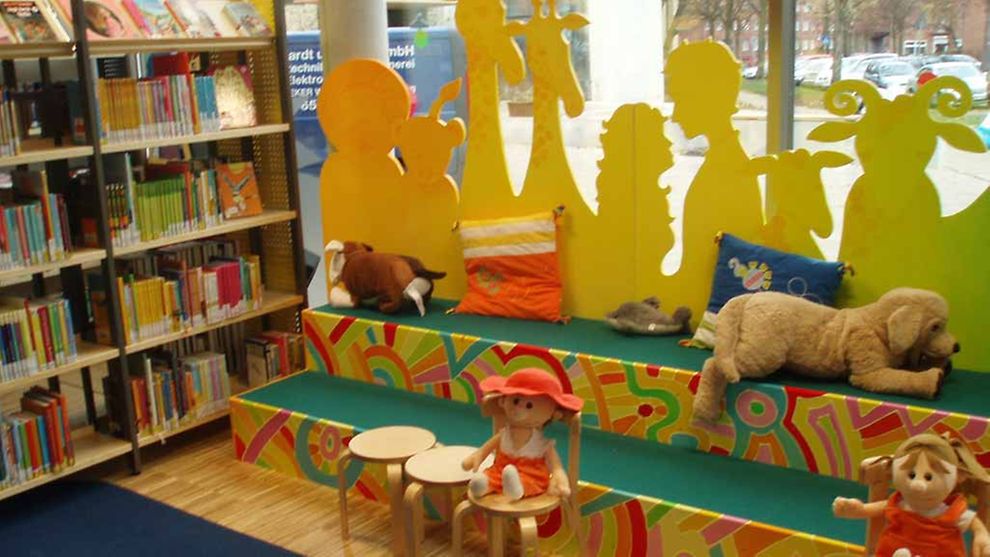  Innenansicht Bücherhalle Dehnhaide