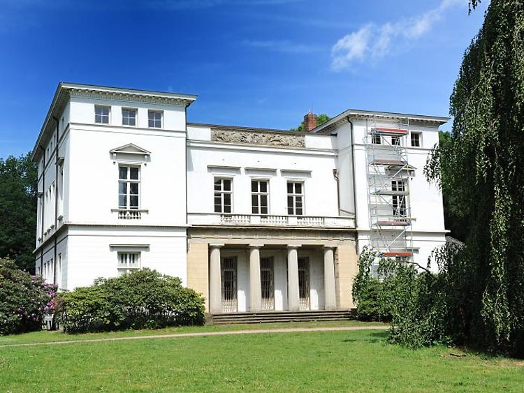  Katharinenhof (Herrenhaus im Baurspark)