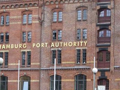  Gebäude der Hamburg Port Authority