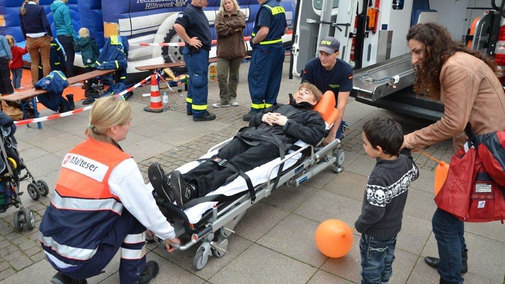  Ehrenamtliche Helferinnen und Helfer sind ein fester und unverzichtbarer Bestandteil des Hamburger Katastrophenschutzes.