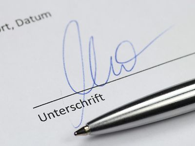  Unterschrift unter Formular
