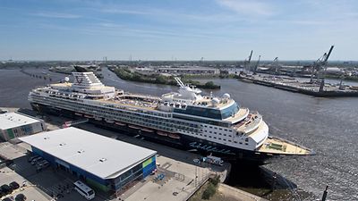  Luftbild Kreuzfahrtschiff / Aerial view cruise ship