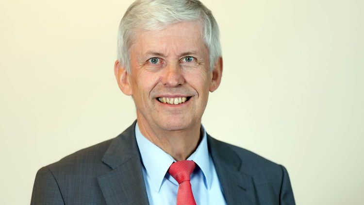 Dr. Rolf Gestefeld