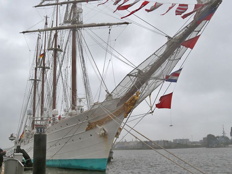  Segelschulschiff "J.S. de Elcano"