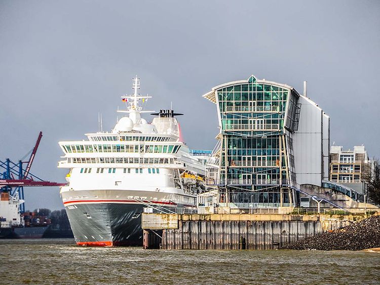  Die Balmoral in Hamburg am Cruise Center Altona