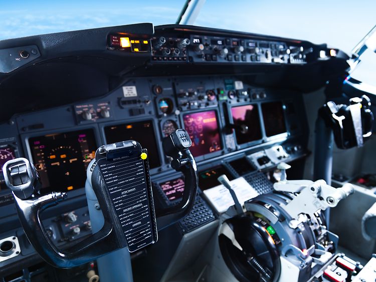  Passagierflugzeug Cockpit