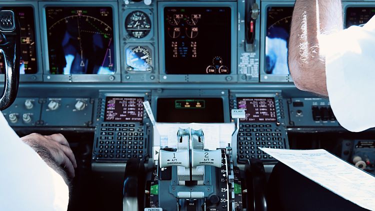  Flugzeug-Cockpit