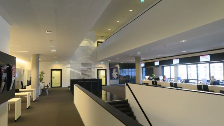 Foyer im WBZ Technisches Rathaus Bezirksamt Hamburg-Nord