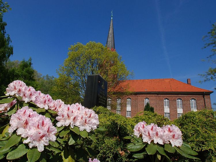  St. Gertrud-Kirche Altenwerder