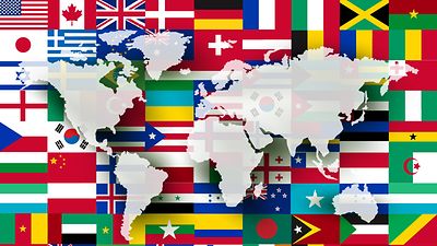  Weltkarte mit Flaggen